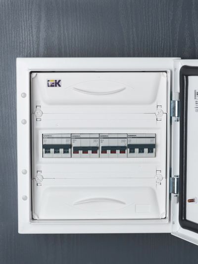 Выключатель нагрузки (мини-рубильник) ВН-32 3Р 100А GENERICA