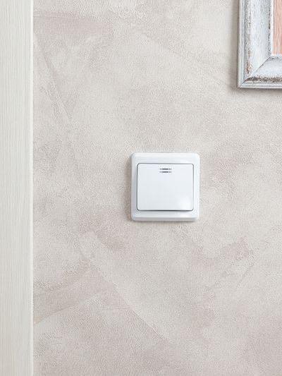 VEGA Выключатель 1-клавишный с индикацией 10А ВС10-1-1-ВБ белый GENERICA