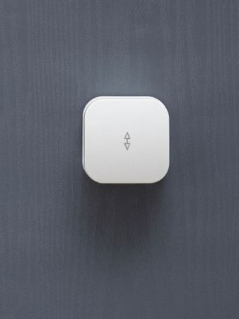 GLORY Выключатель 1-клавишный для открытой установки проходной 10А ВСп10-1-0-ХБ белый IEK