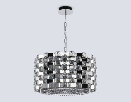 Подвесная люстра с хрусталем Ambrella light High Light LH41001