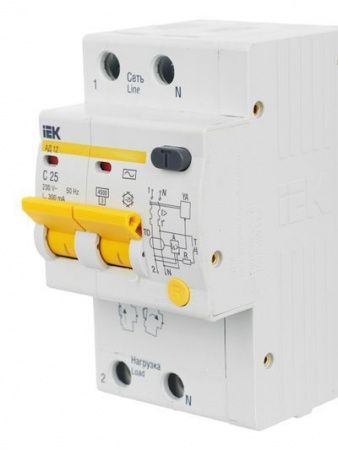 KARAT Дифференциальный автомат АД12 2P 25А 300мА тип AC IEK