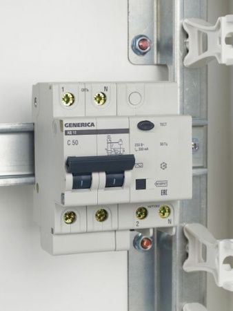 Дифференциальный автоматический выключатель АД12 2Р 50А 300мА GENERICA