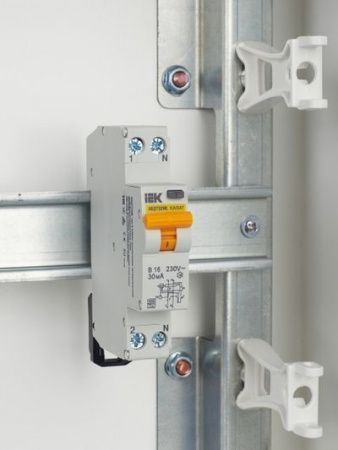 Выключатель автоматический дифференциального тока АВДТ32ML тип A В16 30мА KARAT IEK