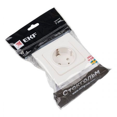 Стокгольм Розетка 1-местная с/з 16А автоматические клеммы белая с защ. штор. EKF PROxima