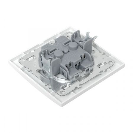 Минск Розетка 1-местная СП без заземления, 10 А, с защ.штор., белая EKF Basic