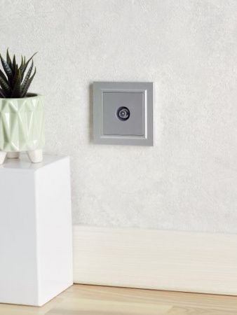 BRITE Розетка TV проходная РТВ10-0-БрА алюминий IEK