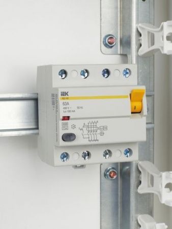 Выключатель дифференциальный (УЗО) ВД1-63 4Р 63А 100мА тип А IEK