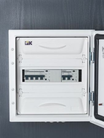 Дифференциальный автоматический выключатель АД12 2Р 25А 30мА GENERICA